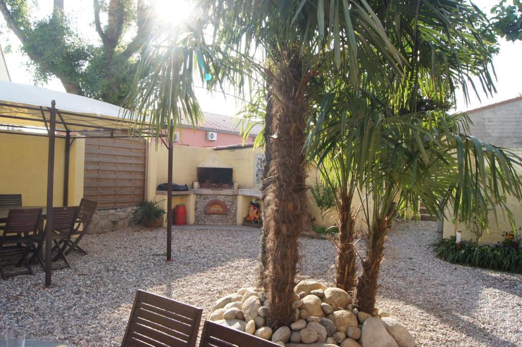Bed and Breakfast L'Orangeraie Эльн Экстерьер фото