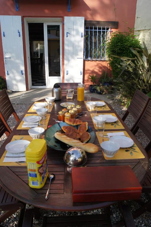 Bed and Breakfast L'Orangeraie Эльн Экстерьер фото