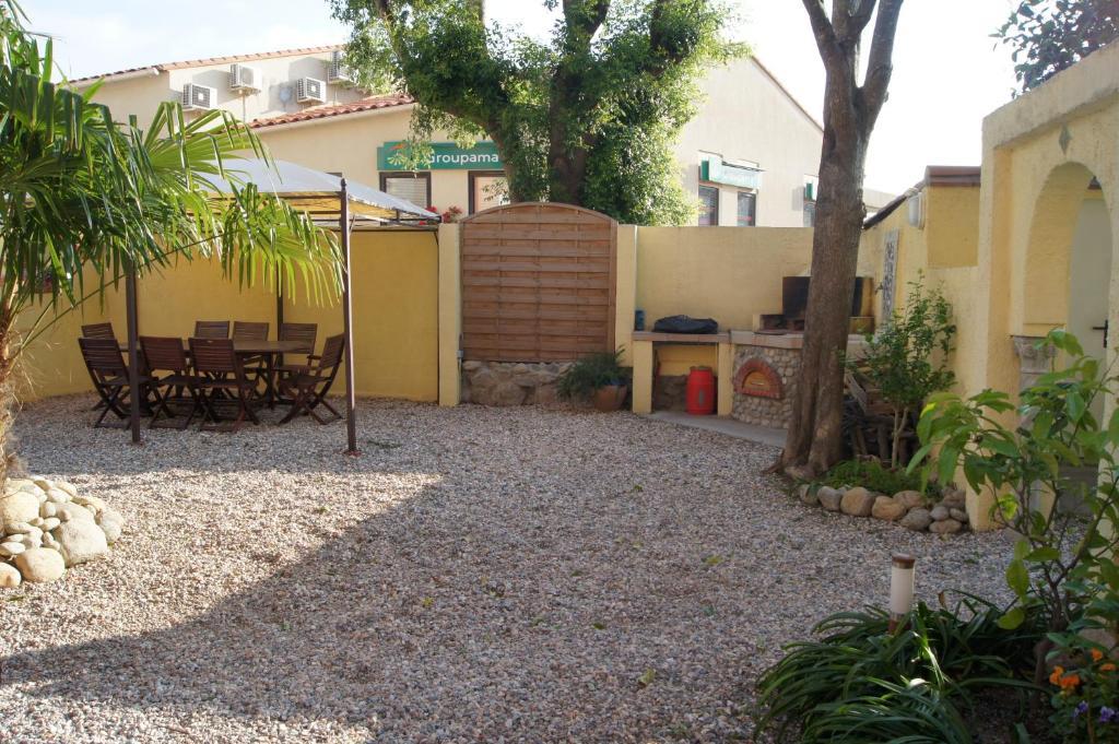 Bed and Breakfast L'Orangeraie Эльн Экстерьер фото